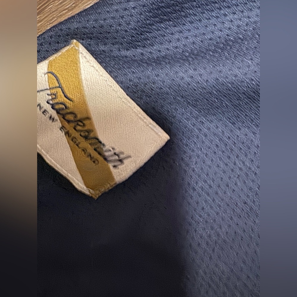 Tracksmith Van Cortlandt Long Sleeve NWOT - Picture 6 of 9